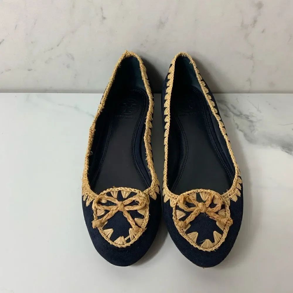 Womenβsβ
ToryΒ Burchβflatβshoes